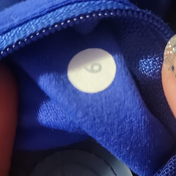 ZipUpSweater - Picture 3 of 3